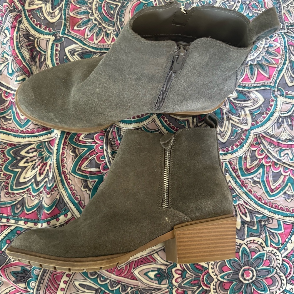 Women’s Booties